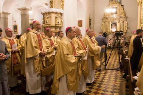 Konferencja Episkopatu Polski: msza w kościele św. Mateusza Życie Pabianic