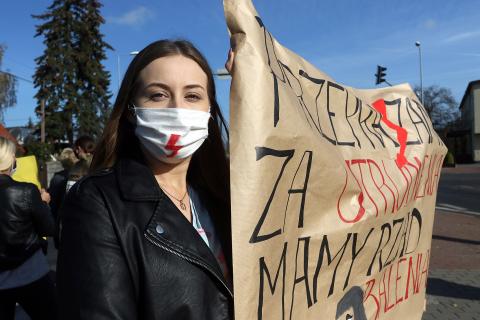 Strajk kobiet: blokada drogi w Dobroniu Życie Pabianic