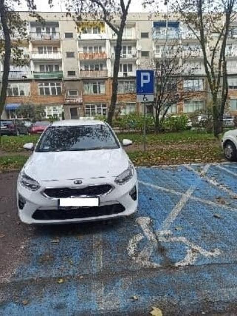 Kara za parkowanie na "kopercie"