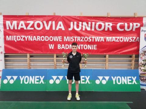 Badmintonista Szymon Gwiazda (Korona) zdobył w Warszawie dwa medale Życie Pabianic