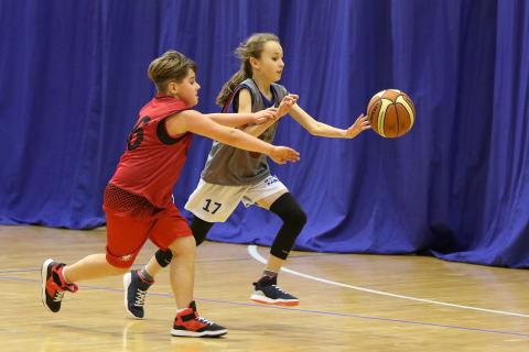 Turniej koszykówki dla dzieci Życie Pabianic