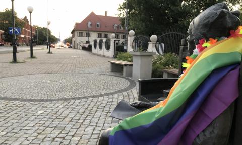 Flaga LGBT Długosz Życie Pabianic