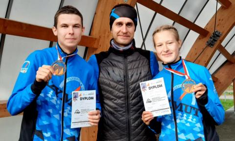 Biegacze Azymutu z medalami mistrzostw Polski w sprintach Życie Pabianic
