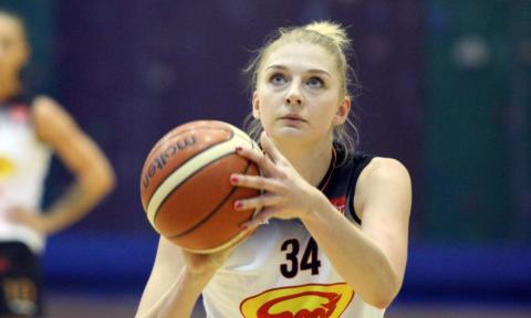 Magdalena Grzelak poprowadziła koszykarki Grota do zwycięstwa Życie Pabianic