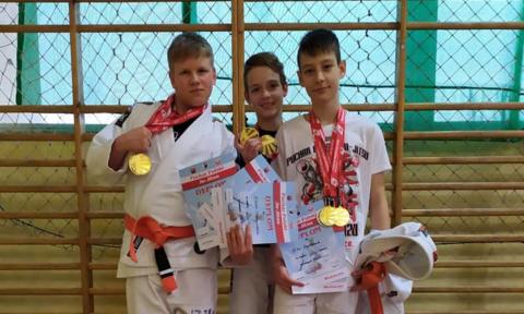 Medaliści Octopusa podczas zawodów Pucharu Polski w ju jitsu Życie Pabianic