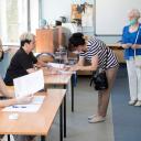 Wybory prezydenckie 2020: pabianiczanie ruszyli do urn... w maseczkach Życie Pabianic