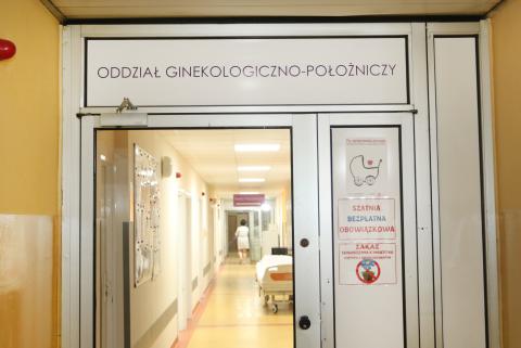 17-latkę w ciąży odesłano do szpitala w Łodzi