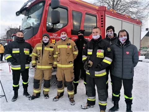 strażacy wolontariusze