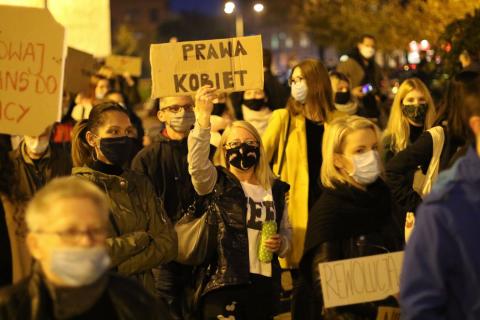 Protest w obronie praw kobiet Życie Pabianic