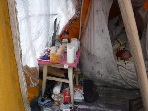 Bezdomni w namiocie Życie Pabianic