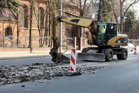 Ruszył remont torowiska przy ulicy Warszawskiej Życie Pabianic