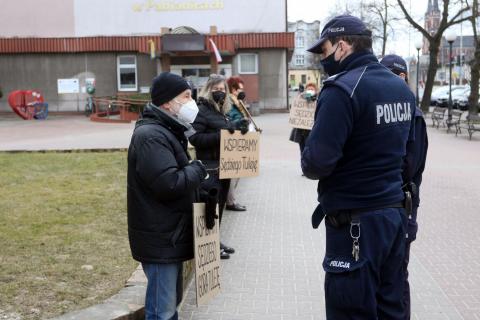 Protest w centrum miasta Życie Pabianic