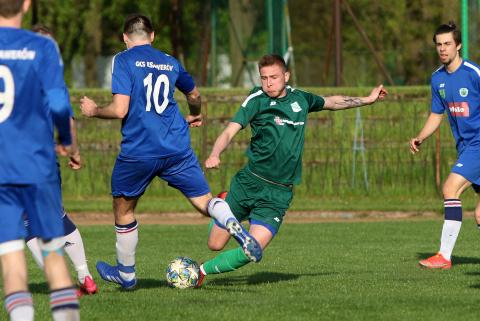 Mecz piłki nożnej: Włókniarz Pabianice – GKS Ksawerów Życie Pabianic