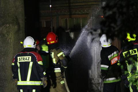 Pożar w Pabianicach przy ulicy Narutowicza