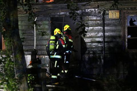 Spłonęła drewniana rudera przy ulicy Narutowicza 11. W zgliszczach znaleziono ludzkie ciało Życie Pabianic