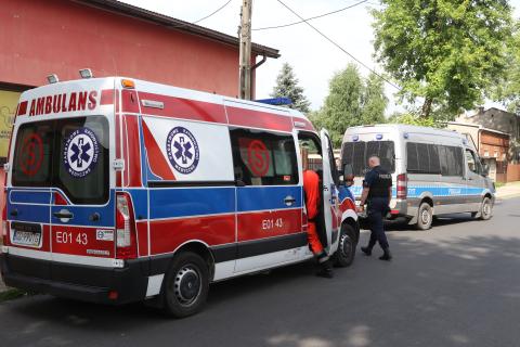 Policja i karetka pogotowia na Ossowskiego