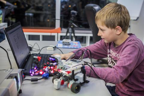Programowanie i robotyka dla dzieci Życie Pabianic