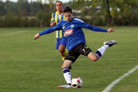 Piotr Szynka strzelił trzy gole dla GKS Ksawerów Życie Pabianic
