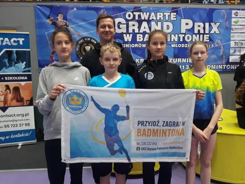 Badmintoniści Korony wywalczyli w Drzonkowie cztery medale Życie Pabianic