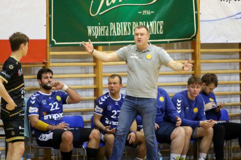 Trener Pabiksu Dmytro Zinchuk został ukarany żółtą kartką Życie Pabianic