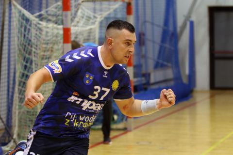 Mariusz Kuśmierczyk rzucił dla Pabiksu sześć bramek Życie Pabianic
