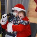 Święty Mikołaj rozdawał prezenty w ramach akcji "Paczuszka dla maluszka" Życie Pabianic