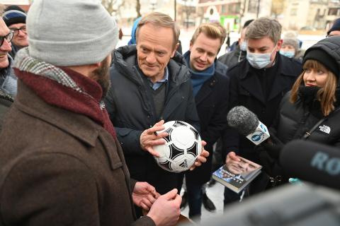 Donald Tusk odwiedził Pabianice i Ksawerów Życie Pabianic