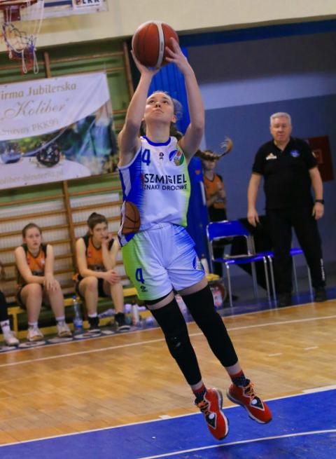 Weronika Nowakowska rzuciła 24 punkty dla koszykarek PTK Życie Pabianic