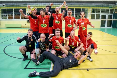 Drużyna Swojaków gra w Łódzkiej Amatorskiej Lidze Siatkówki Życie Pabianic