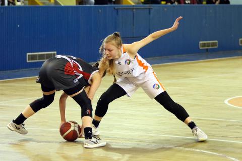 Mecz U15K: PTK Pabianice - Basket Ksawerów Życie Pabianic