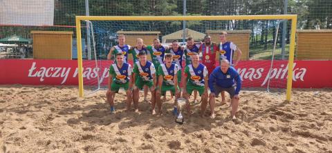 Piłkarze Włókniarza awansowali do ekstraklasy beach soccera Życie Pabianic