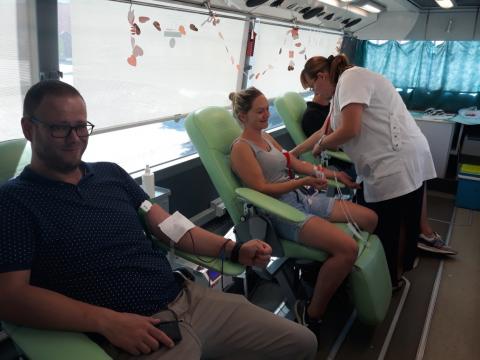 Krwiodawcy oddali ponad 11 litrów krwi podczas terenowej zbiórki Życie Pabianic