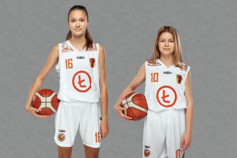 Kaja Serednicka (z lewej, Basket Ksawerów) i Martyna Stępińska (PTK Pabianice) dostały powołanie na zgrupowanie reprezentacji Polski Życie Pabianic
