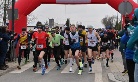 Ponad 1.300 biegaczy wystartowało w X Pabianickim Półmaratonie Życie Pabianic