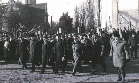 Odsłonięcie pomnika na Starym Mieście. Rok 1968