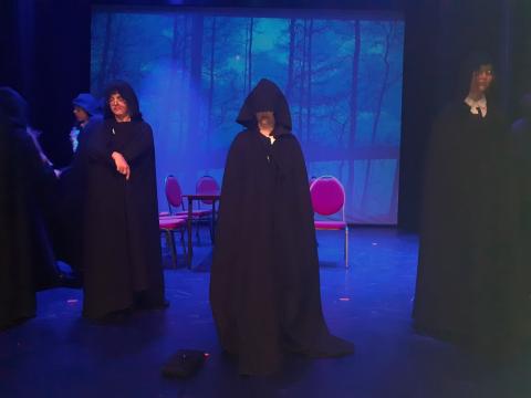 wośp 2023: "Czarty Teatru" i "Czarodzieje" zagrają dla WOŚP. Aktorzy zabiorą nas do świata magii i czarów Życie Pabianic