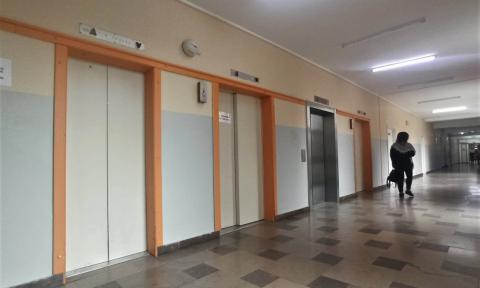Szpitalne windy doczekają się remontu Życie Pabianic