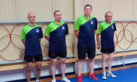 Tenisiści stołowi Włókniarza zostali wicemistrzem III ligi Życie Pabianic