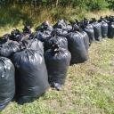 Śmieci z Tuszyna wylądowały na polach hermanowskich Życie Pabianic