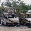 Ul. Partyzancka: na parkingu spłonęły doszczętnie samochody dostawcze