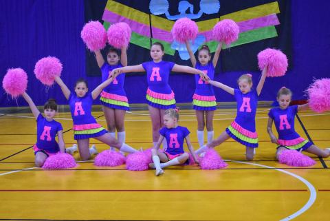 Turniej cheerleaders dla szkół podstawowych Życie Pabianic