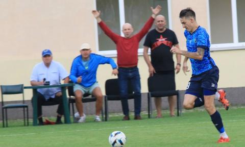 Piotr Szynka (na zdjęciu) strzelił dwa gole dla GKS Ksawerów Życie Pabianic